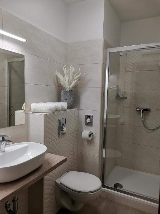 Alfa Hotel Győr Eksteriør bilde