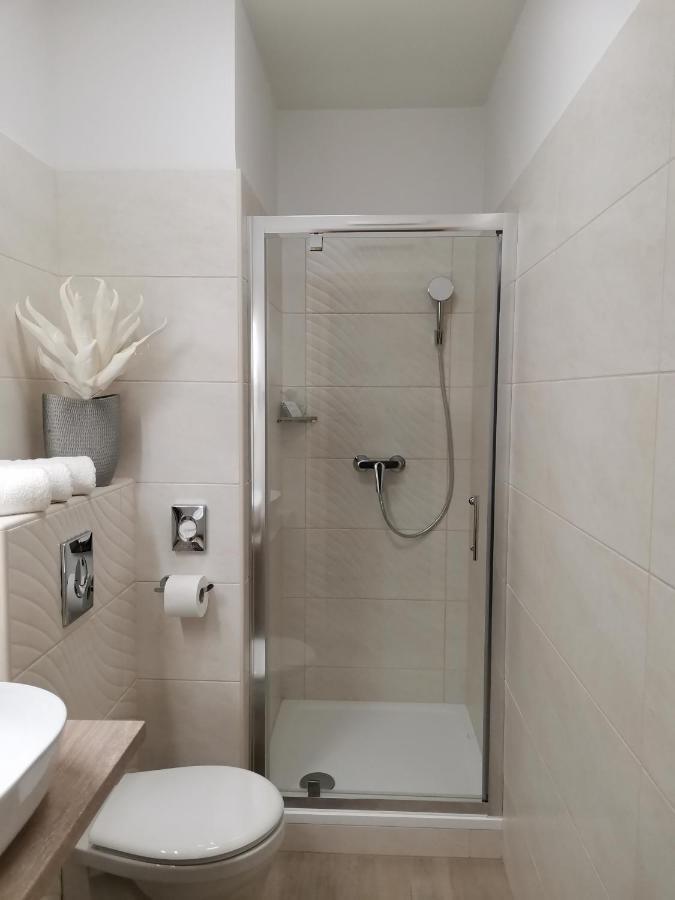 Alfa Hotel Győr Eksteriør bilde
