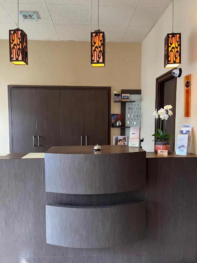Alfa Hotel Győr Eksteriør bilde