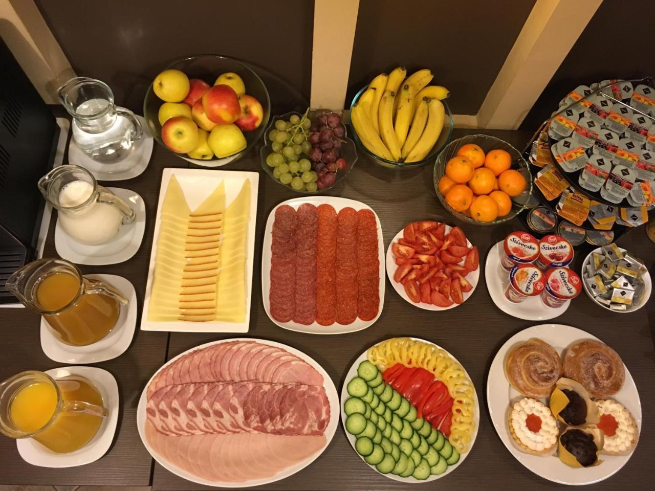 Alfa Hotel Győr Eksteriør bilde